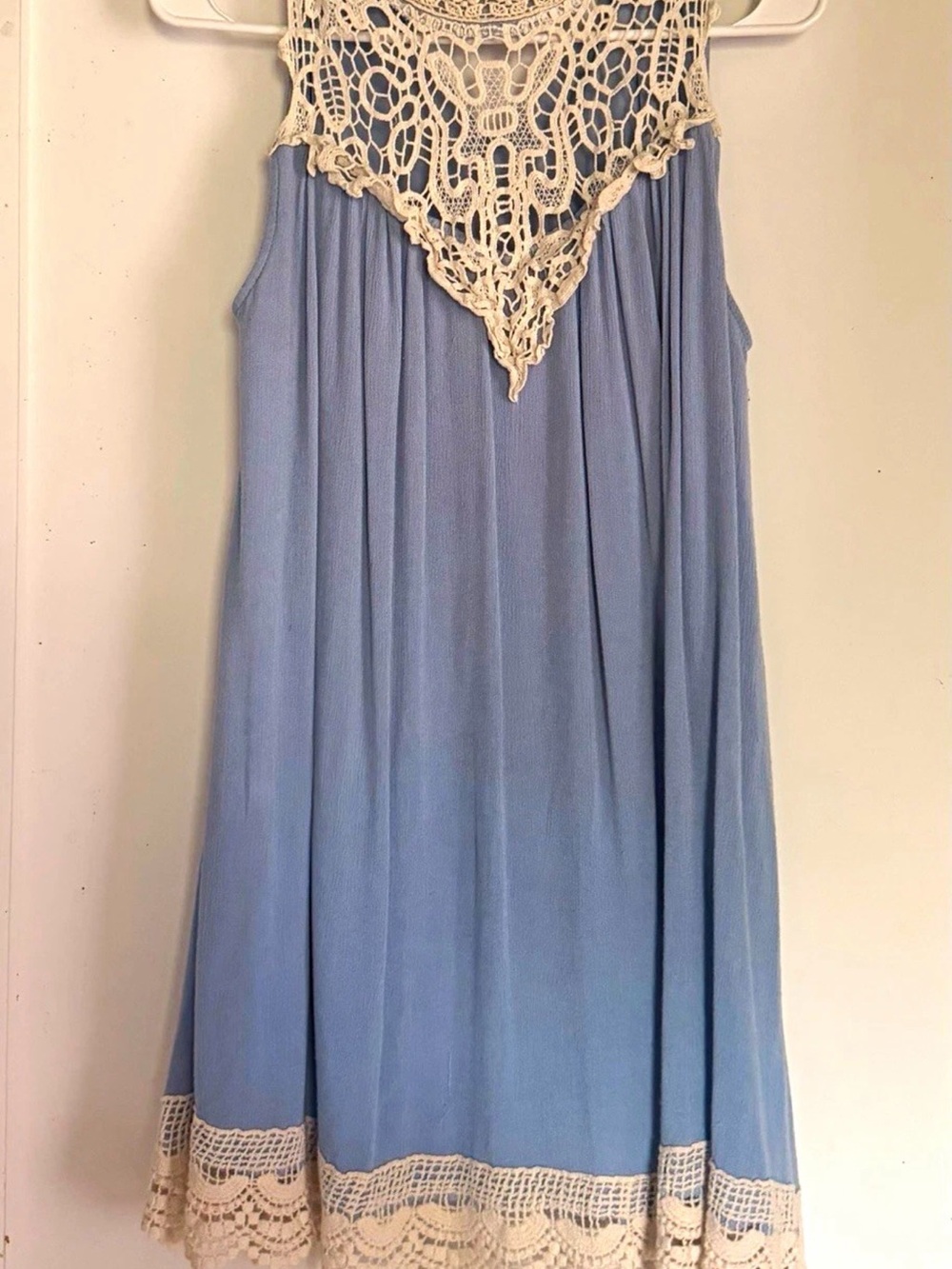 ANDREE BY UNIT size M Light Blue Dress with Cream Crochet Accent